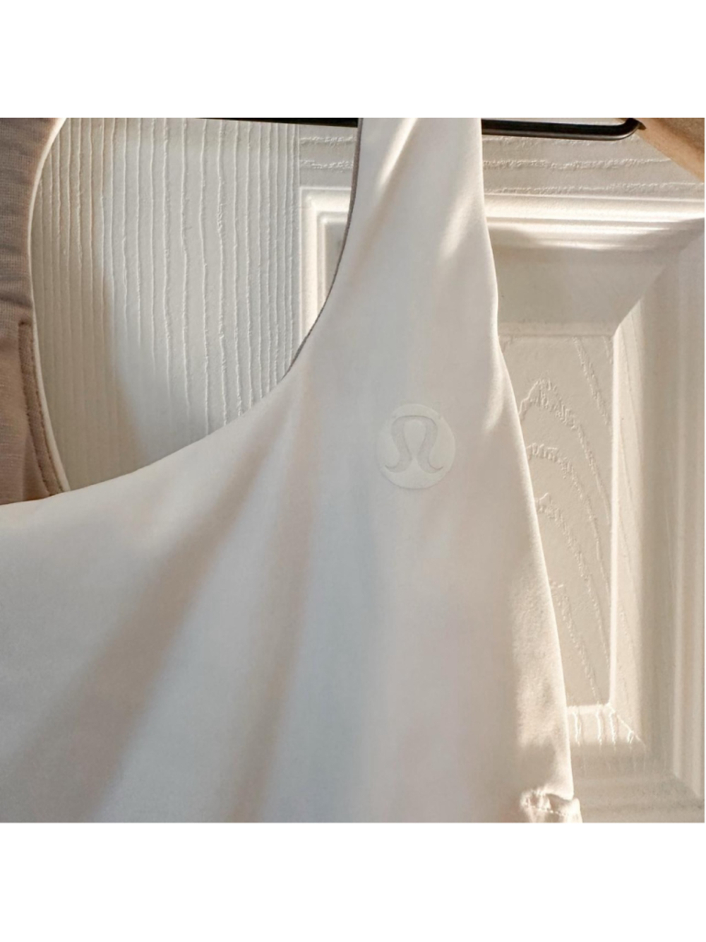 Lululemon white tank top size 8 #activewear #athletic